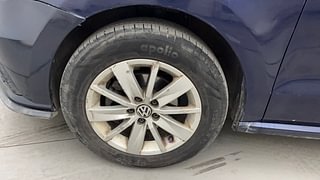 Used 2015 Volkswagen Polo [2014-2020] Highline 1.5 (D) Diesel Manual tyres LEFT FRONT TYRE RIM VIEW