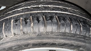 Used 2016 Maruti Suzuki Swift [2011-2017] ZXi Petrol Manual tyres RIGHT REAR TYRE TREAD VIEW