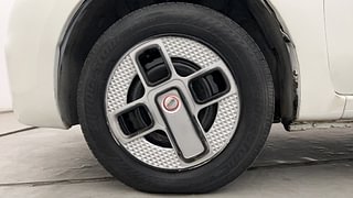 Used 2014 Renault Pulse [2012-2018] RxL Petrol Petrol Manual tyres LEFT FRONT TYRE RIM VIEW