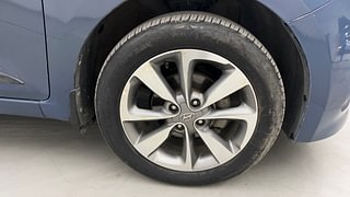 Used 2015 Hyundai Elite i20 [2014-2018] Asta 1.4 CRDI Diesel Manual tyres RIGHT FRONT TYRE RIM VIEW