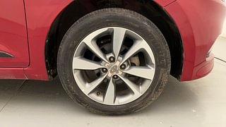 Used 2015 Hyundai Elite i20 [2014-2018] Asta 1.2 Petrol Manual tyres RIGHT FRONT TYRE RIM VIEW