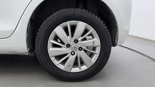 Used 2016 Maruti Suzuki Swift [2011-2017] ZXi Petrol Manual tyres LEFT REAR TYRE RIM VIEW