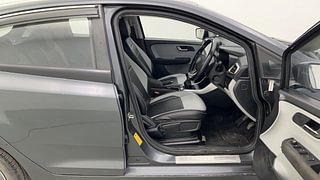 Used 2020 Tata Altroz XZ 1.2 Petrol Manual interior RIGHT SIDE FRONT DOOR CABIN VIEW