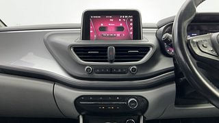 Used 2020 Tata Altroz XZ 1.2 Petrol Manual interior MUSIC SYSTEM & AC CONTROL VIEW