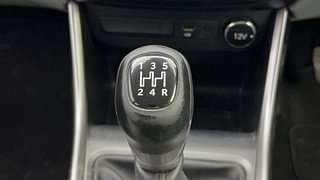 Used 2020 Tata Altroz XZ 1.2 Petrol Manual interior GEAR  KNOB VIEW