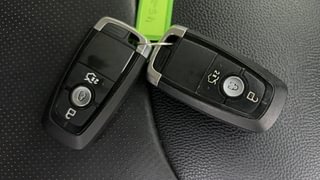 Used 2020 Ford Figo Aspire [2019-2021] Titanium 1.2 Ti-VCT Petrol Manual extra CAR KEY VIEW