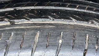 Used 2023 Volkswagen Virtus Highline 1.0 TSI MT Petrol Manual tyres RIGHT FRONT TYRE TREAD VIEW