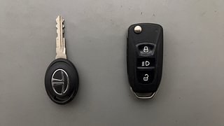 Used 2015 Tata Zest [2014-2019] XT Petrol Petrol Manual extra CAR KEY VIEW