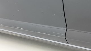 Used 2023 Volkswagen Virtus Highline 1.0 TSI MT Petrol Manual dents MINOR SCRATCH