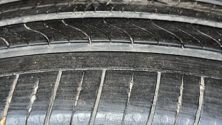 Used 2023 Volkswagen Virtus Highline 1.0 TSI MT Petrol Manual tyres RIGHT REAR TYRE TREAD VIEW