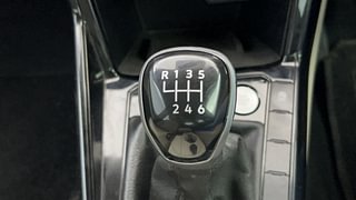 Used 2023 Volkswagen Virtus Highline 1.0 TSI MT Petrol Manual interior GEAR  KNOB VIEW