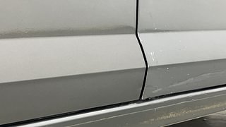 Used 2023 Volkswagen Virtus Highline 1.0 TSI MT Petrol Manual dents MINOR SCRATCH