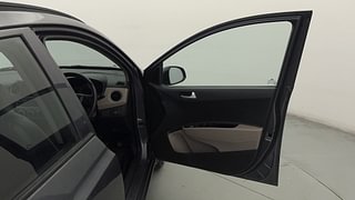 Used 2019 Hyundai Grand i10 [2017-2020] Sportz 1.2 Kappa VTVT CNG (Outside Fitted) Petrol+cng Manual interior RIGHT FRONT DOOR OPEN VIEW