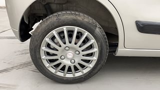 Used 2013 Maruti Suzuki Wagon R 1.0 [2010-2019] VXi Petrol Manual tyres RIGHT REAR TYRE RIM VIEW