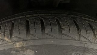 Used 2011 Hyundai i10 [2010-2016] Asta Petrol Petrol Manual tyres RIGHT FRONT TYRE TREAD VIEW