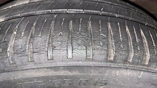 Used 2015 Honda Jazz [2015-2019] VX Diesel Diesel Manual tyres LEFT REAR TYRE TREAD VIEW