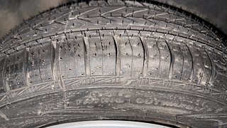 Used 2011 Volkswagen Polo [2010-2014] Comfortline 1.2L (P) Petrol Manual tyres RIGHT REAR TYRE TREAD VIEW