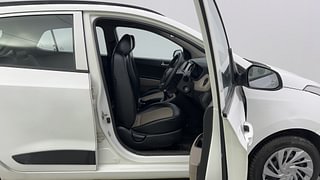 Used 2019 Hyundai Grand i10 Sportz 1.2 Kappa VTVT Petrol Manual interior RIGHT SIDE FRONT DOOR CABIN VIEW