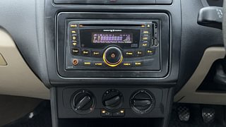 Used 2011 Volkswagen Polo [2010-2014] Comfortline 1.2L (P) Petrol Manual interior MUSIC SYSTEM & AC CONTROL VIEW