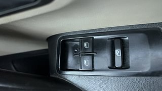 Used 2011 Volkswagen Polo [2010-2014] Comfortline 1.2L (P) Petrol Manual top_features Power windows