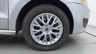 Used 2011 Volkswagen Polo [2010-2014] Comfortline 1.2L (P) Petrol Manual tyres RIGHT FRONT TYRE RIM VIEW