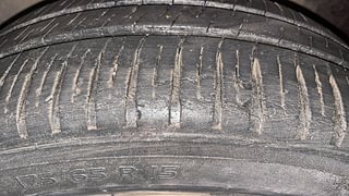 Used 2015 Honda Jazz [2015-2019] VX Diesel Diesel Manual tyres LEFT FRONT TYRE TREAD VIEW