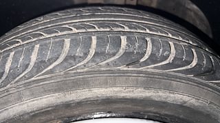 Used 2011 Volkswagen Polo [2010-2014] Comfortline 1.2L (P) Petrol Manual tyres LEFT FRONT TYRE TREAD VIEW