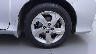 Used 2014 Honda City [2014-2017] VX CVT Petrol Automatic tyres RIGHT FRONT TYRE RIM VIEW