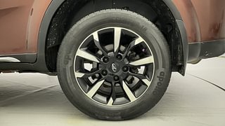 Used 2018 Mahindra XUV500 [2018-2021] W11 AT Diesel Automatic tyres LEFT REAR TYRE RIM VIEW