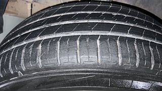 Used 2020 Kia Sonet HTK Plus 1.2 Petrol Manual tyres RIGHT REAR TYRE TREAD VIEW