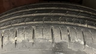 Used 2018 Maruti Suzuki Ignis [2017-2020] Delta MT Petrol Petrol Manual tyres RIGHT FRONT TYRE TREAD VIEW