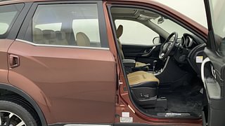 Used 2018 Mahindra XUV500 [2018-2021] W11 AT Diesel Automatic interior RIGHT SIDE FRONT DOOR CABIN VIEW