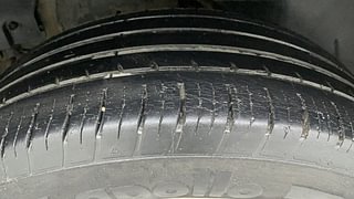 Used 2018 Mahindra XUV500 [2018-2021] W11 AT Diesel Automatic tyres RIGHT REAR TYRE TREAD VIEW