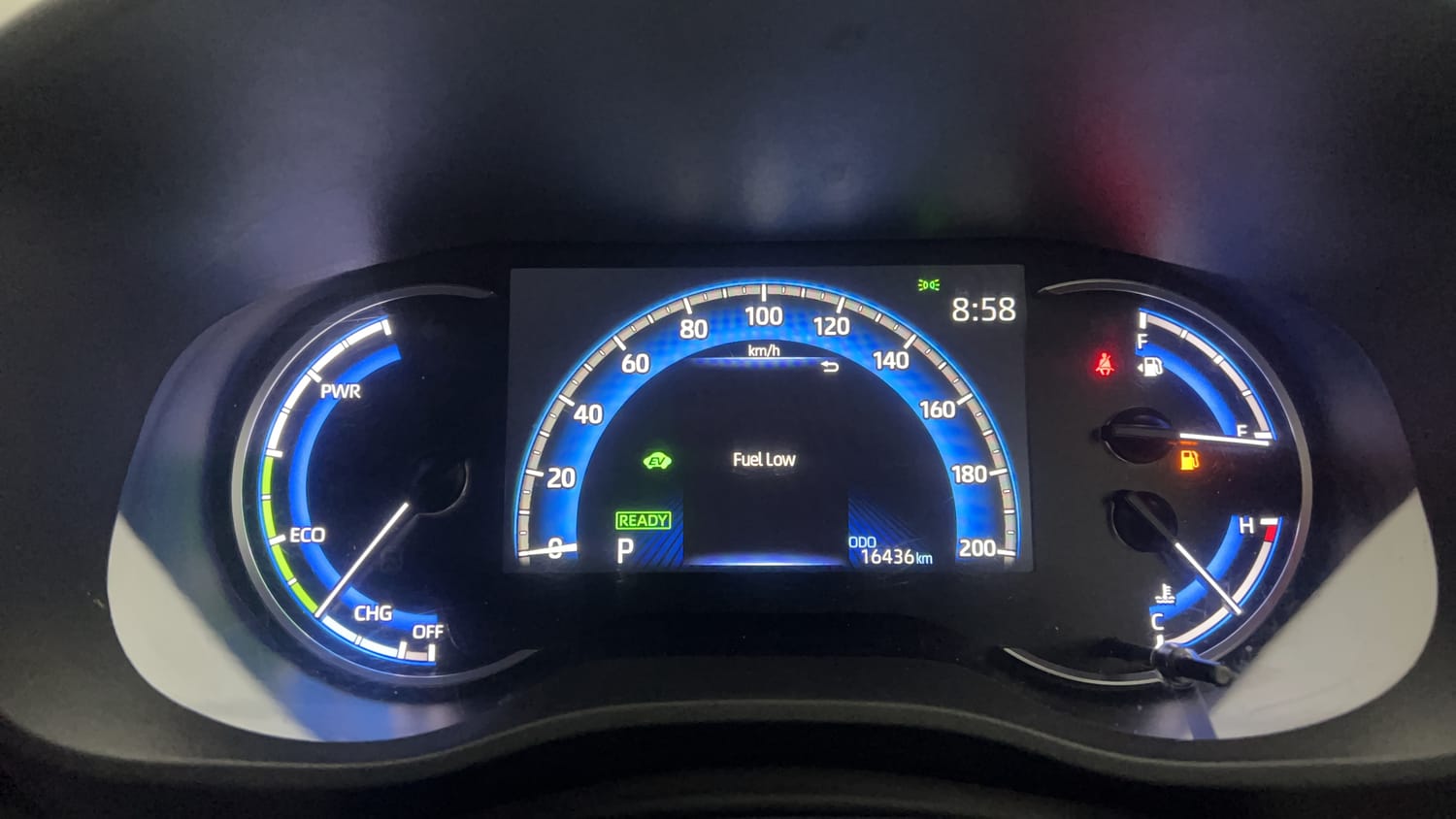 New Maruti Suzuki Invicto interior CLUSTERMETER VIEW