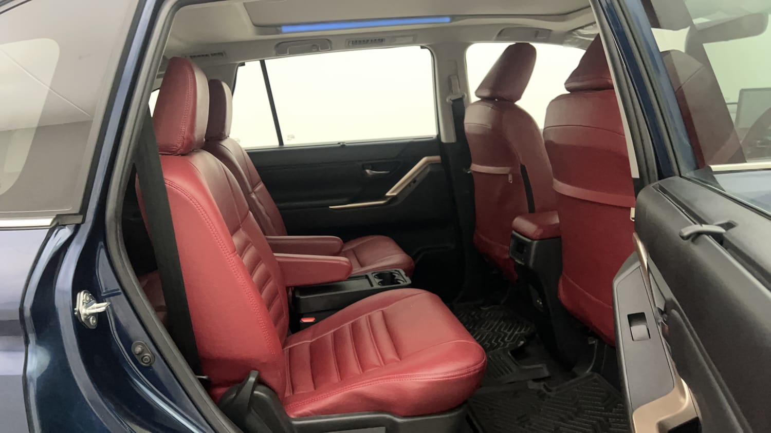 New Maruti Suzuki Invicto interior RIGHT SIDE REAR DOOR CABIN VIEW