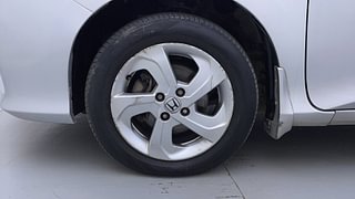 Used 2014 Honda City [2014-2017] VX CVT Petrol Automatic tyres LEFT FRONT TYRE RIM VIEW