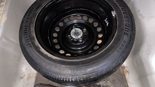 Used 2014 Honda City [2014-2017] VX CVT Petrol Automatic tyres SPARE TYRE VIEW