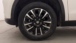Used 2021 Maruti Suzuki Vitara Brezza [2020-2022] ZXI Plus AT Petrol Automatic tyres LEFT FRONT TYRE RIM VIEW
