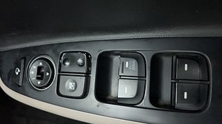 Used 2014 Hyundai Grand i10 [2013-2017] Sportz 1.1 CRDi Diesel Manual top_features Adjustable ORVM