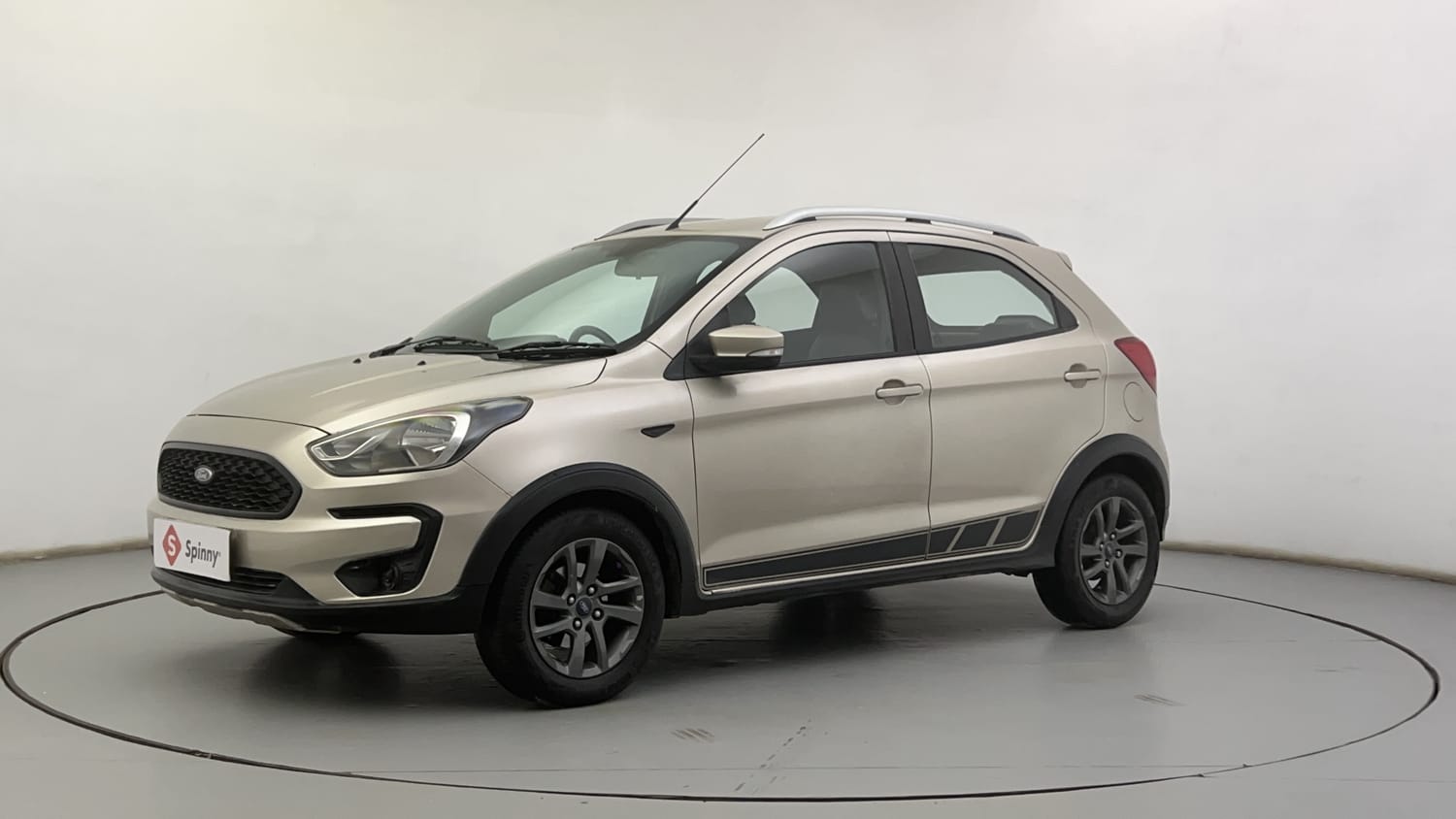 LEFT FRONT CORNER VIEW