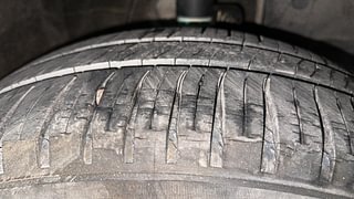 Used 2014 Honda City [2014-2017] V Petrol Manual tyres RIGHT FRONT TYRE TREAD VIEW