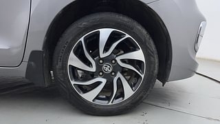 Used 2021 Toyota Glanza [2019-2022] G Petrol Manual tyres RIGHT FRONT TYRE RIM VIEW