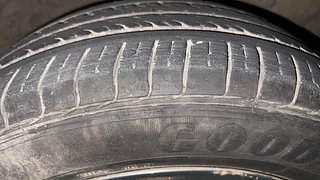 Used 2021 Ford Freestyle [2017-2021] Titanium Plus 1.2 Ti-VCT Petrol Manual tyres RIGHT FRONT TYRE TREAD VIEW