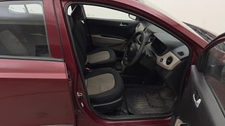 Used 2014 Hyundai Grand i10 [2013-2017] Sportz 1.1 CRDi Diesel Manual interior RIGHT SIDE FRONT DOOR CABIN VIEW
