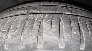 Used 2014 Honda City [2014-2017] V Petrol Manual tyres LEFT FRONT TYRE TREAD VIEW