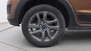 Used 2021 Ford Freestyle [2017-2021] Titanium Plus 1.2 Ti-VCT Petrol Manual tyres RIGHT REAR TYRE RIM VIEW