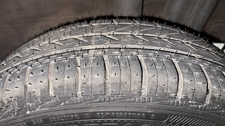 Used 2014 Hyundai Grand i10 [2013-2017] Sportz 1.1 CRDi Diesel Manual tyres LEFT REAR TYRE TREAD VIEW
