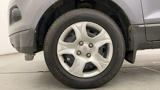 Used 2016 Ford EcoSport [2015-2017] Ambiente 1.5L Ti-VCT Petrol Manual tyres LEFT FRONT TYRE RIM VIEW