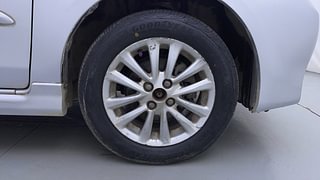 Used 2011 Toyota Etios [2010-2017] VX Petrol Manual tyres RIGHT FRONT TYRE RIM VIEW