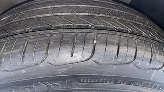 Used 2016 Hyundai Elite i20 [2014-2018] Asta 1.4 CRDI Diesel Manual tyres RIGHT FRONT TYRE TREAD VIEW